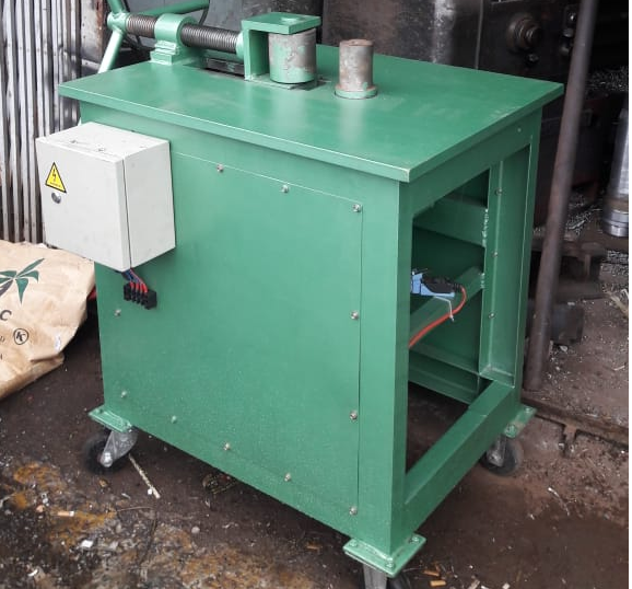 MÁY BẺ CO SG D49