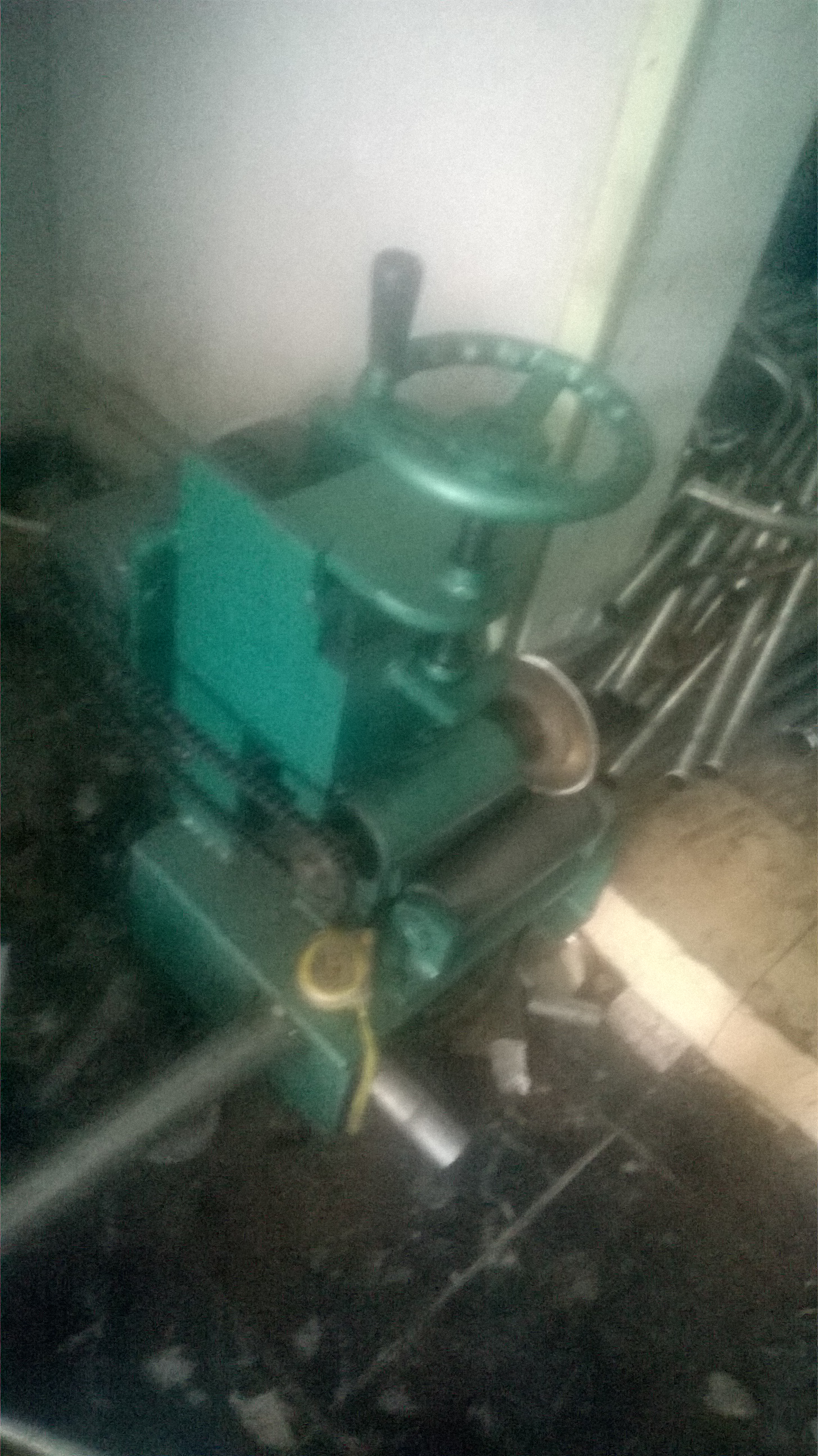 MÁY CẮT ỐNG BẦNG